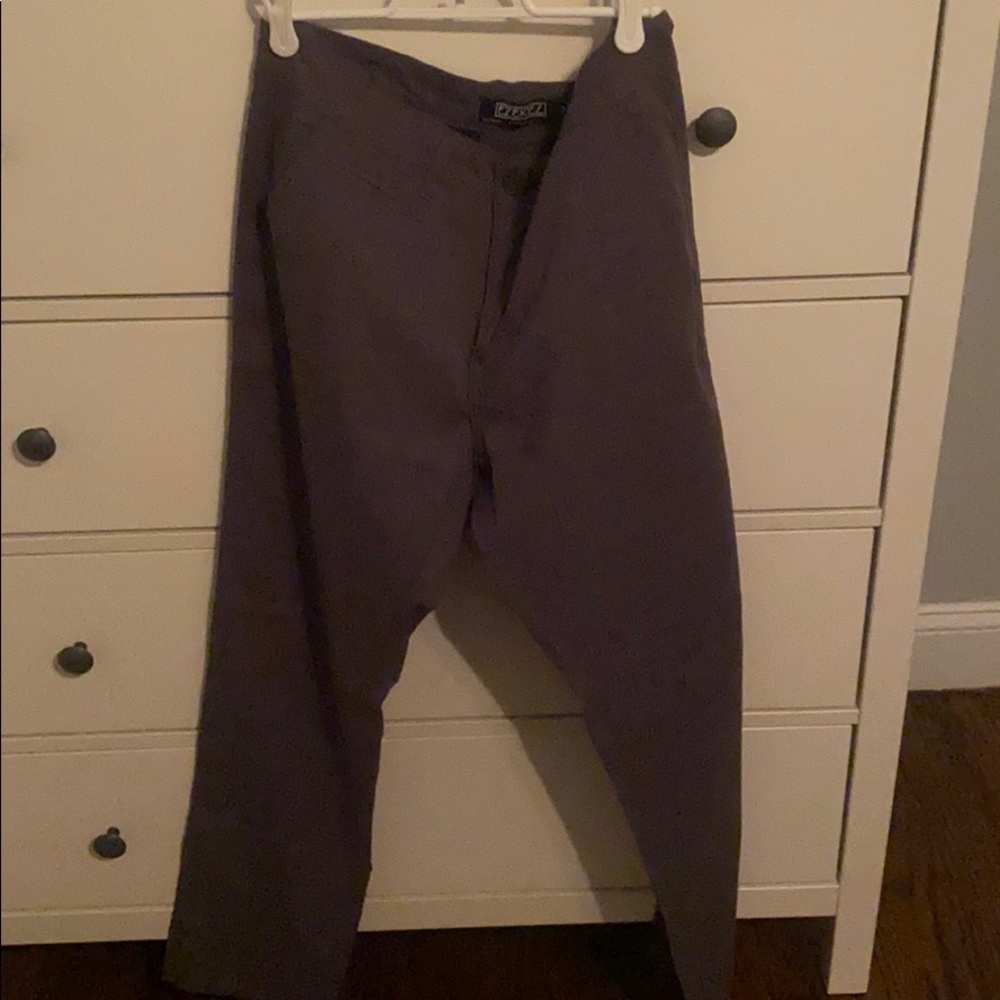 Men’s grey pants